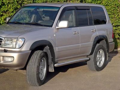 Расширители колесных арок Toyota Land Cruiser (J100) 1998 - наст. время.